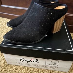 Qupid black perforated mule bootie size 7